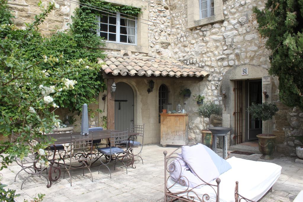 Chateau De Vedene Luaran gambar