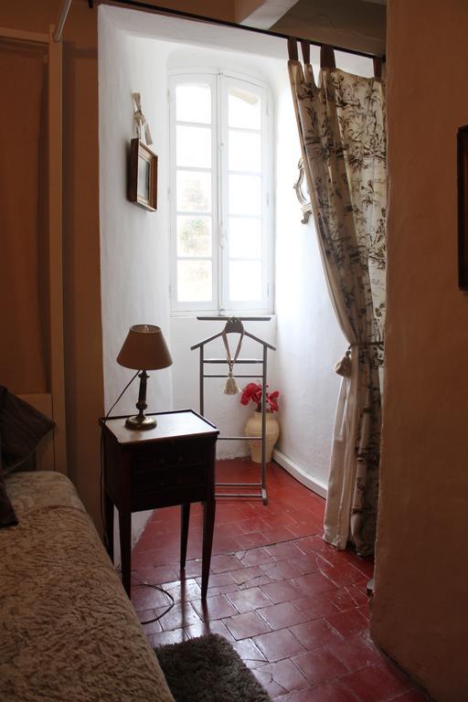 Chateau De Vedene Luaran gambar
